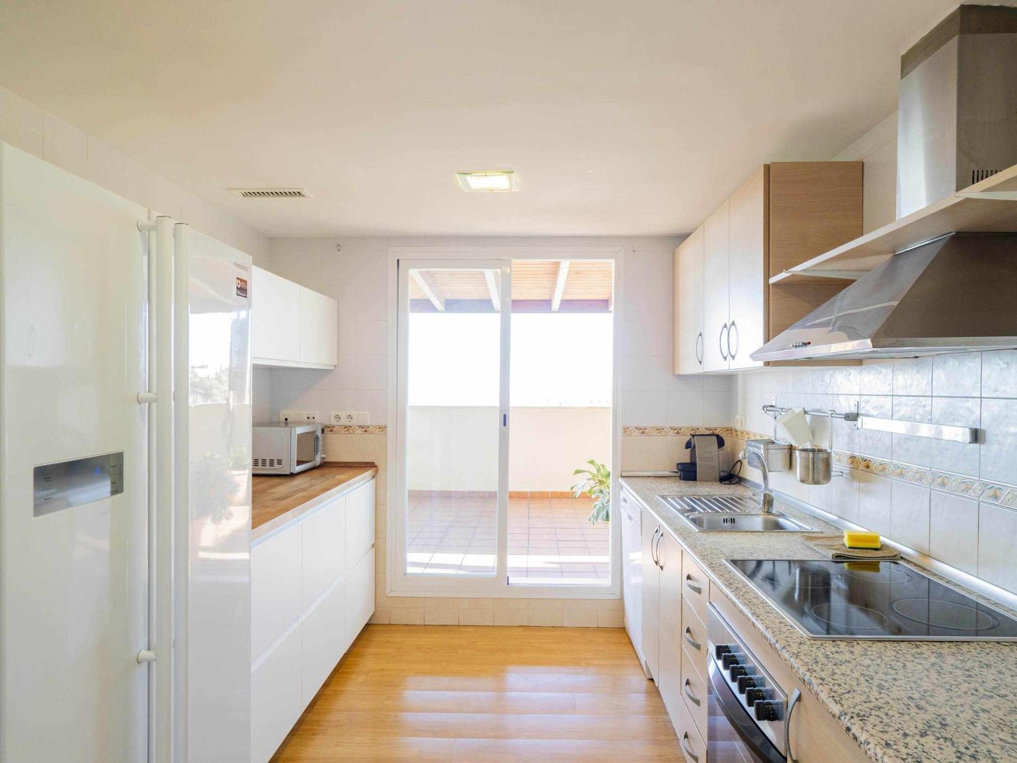 Atico Con Vistas Al Mar Piscina Y Parking Apartment Malaga Luaran gambar