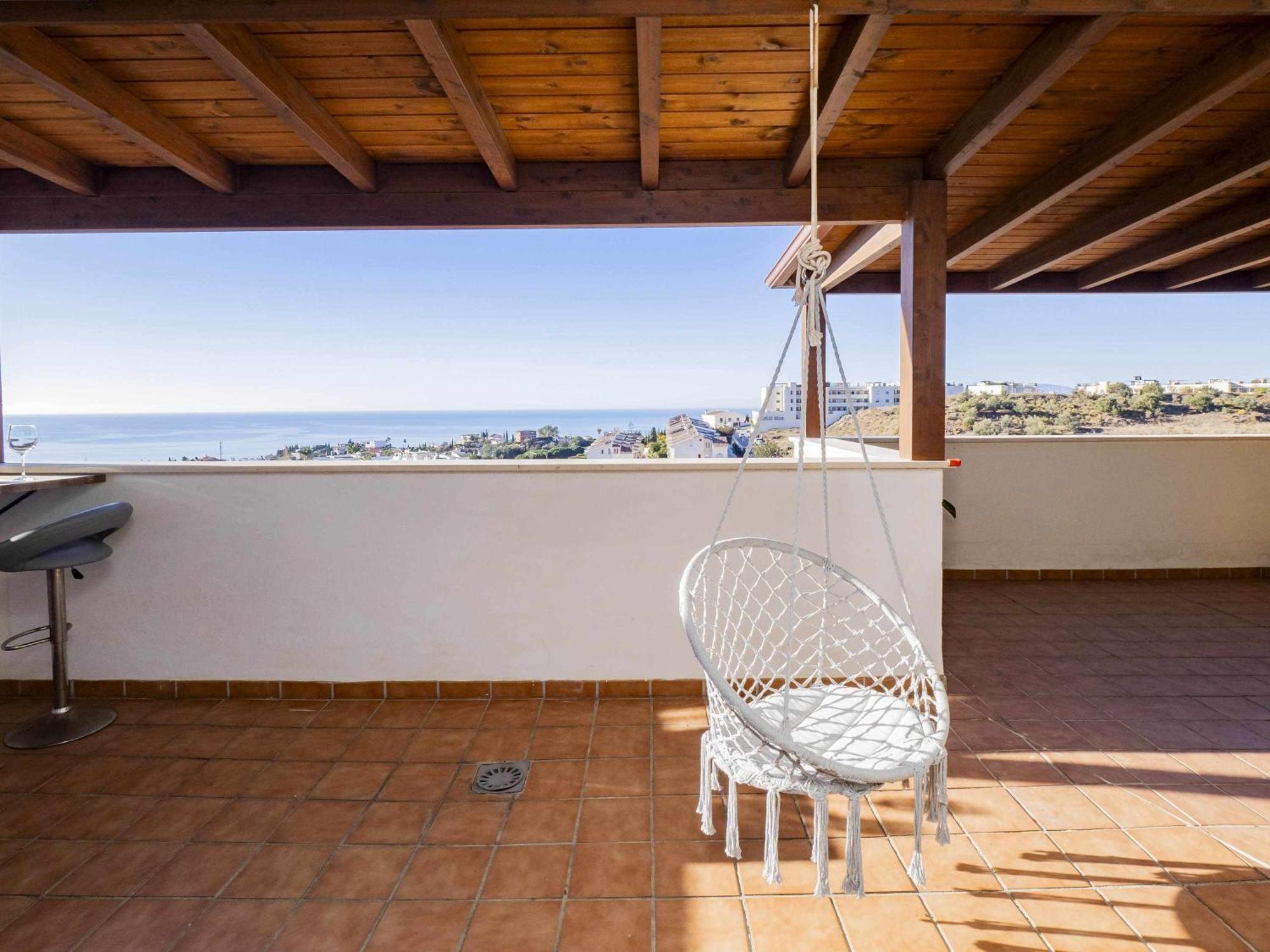 Atico Con Vistas Al Mar Piscina Y Parking Apartment Malaga Luaran gambar