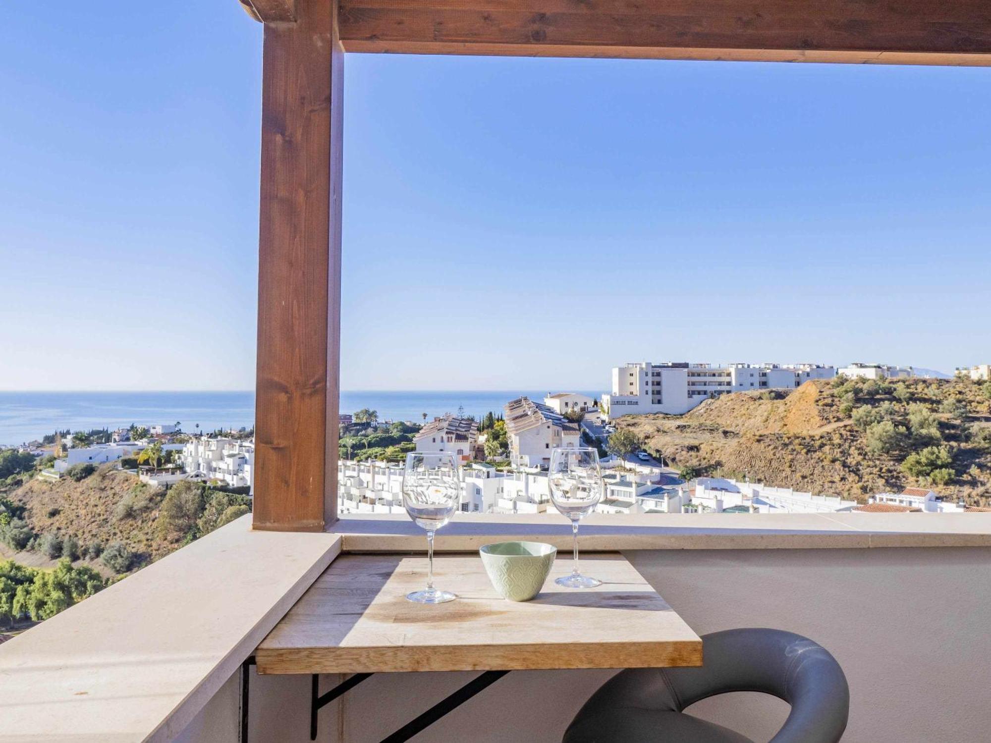 Atico Con Vistas Al Mar Piscina Y Parking Apartment Malaga Luaran gambar