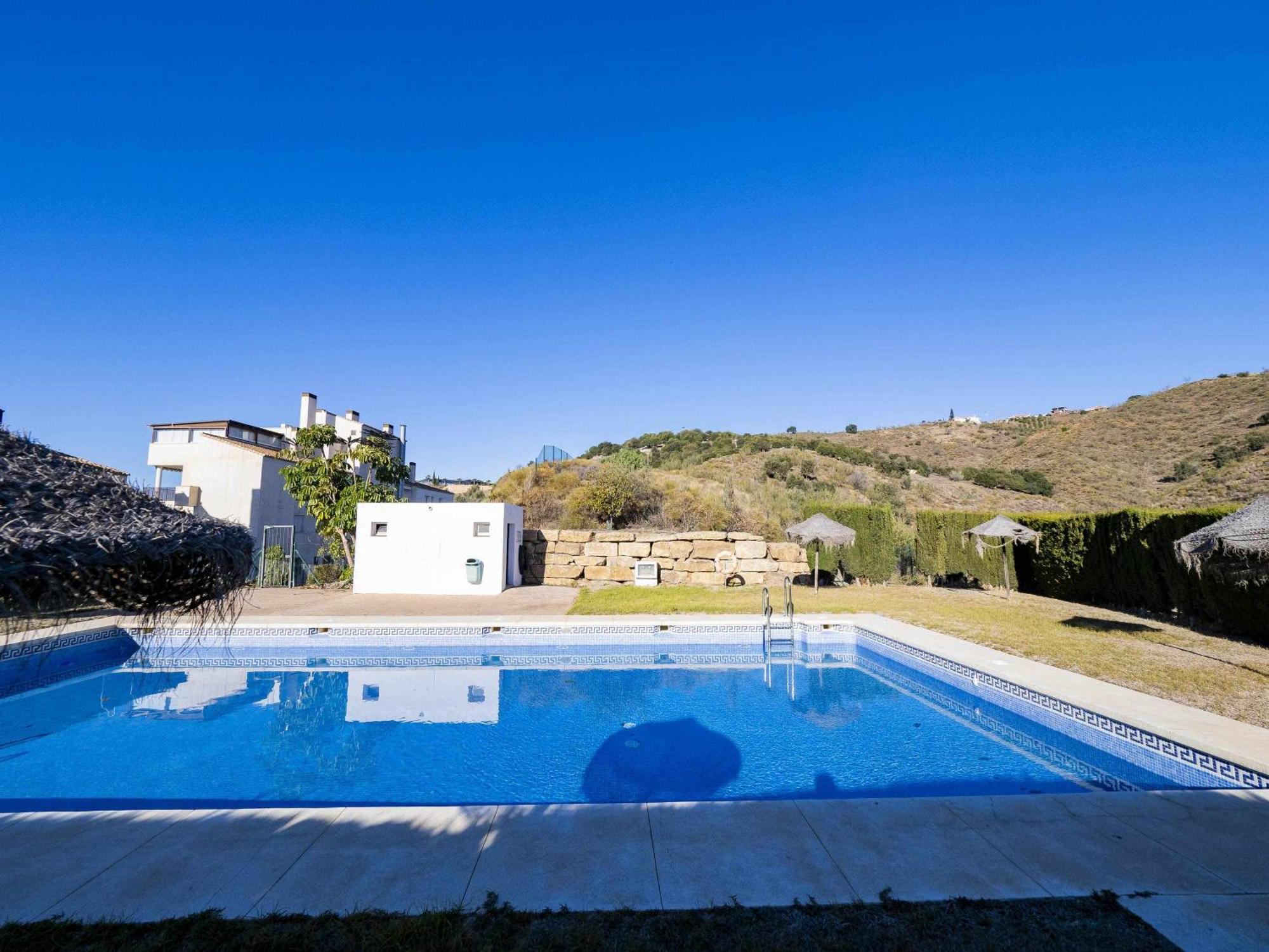 Atico Con Vistas Al Mar Piscina Y Parking Apartment Malaga Luaran gambar